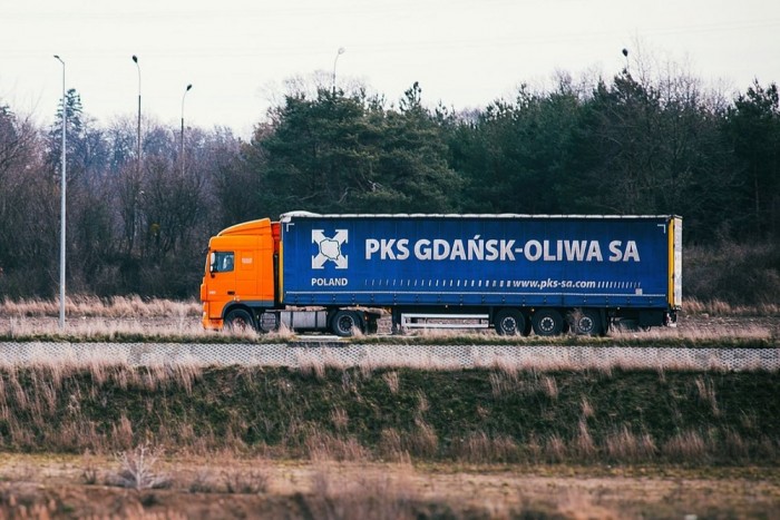 Ezért nem találnak a fuvarozók kamionsofőröket