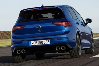 Ilyen is van: szórakoztató és praktikus sportautók