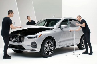 Ajtócsapkodós buli a Volvónál