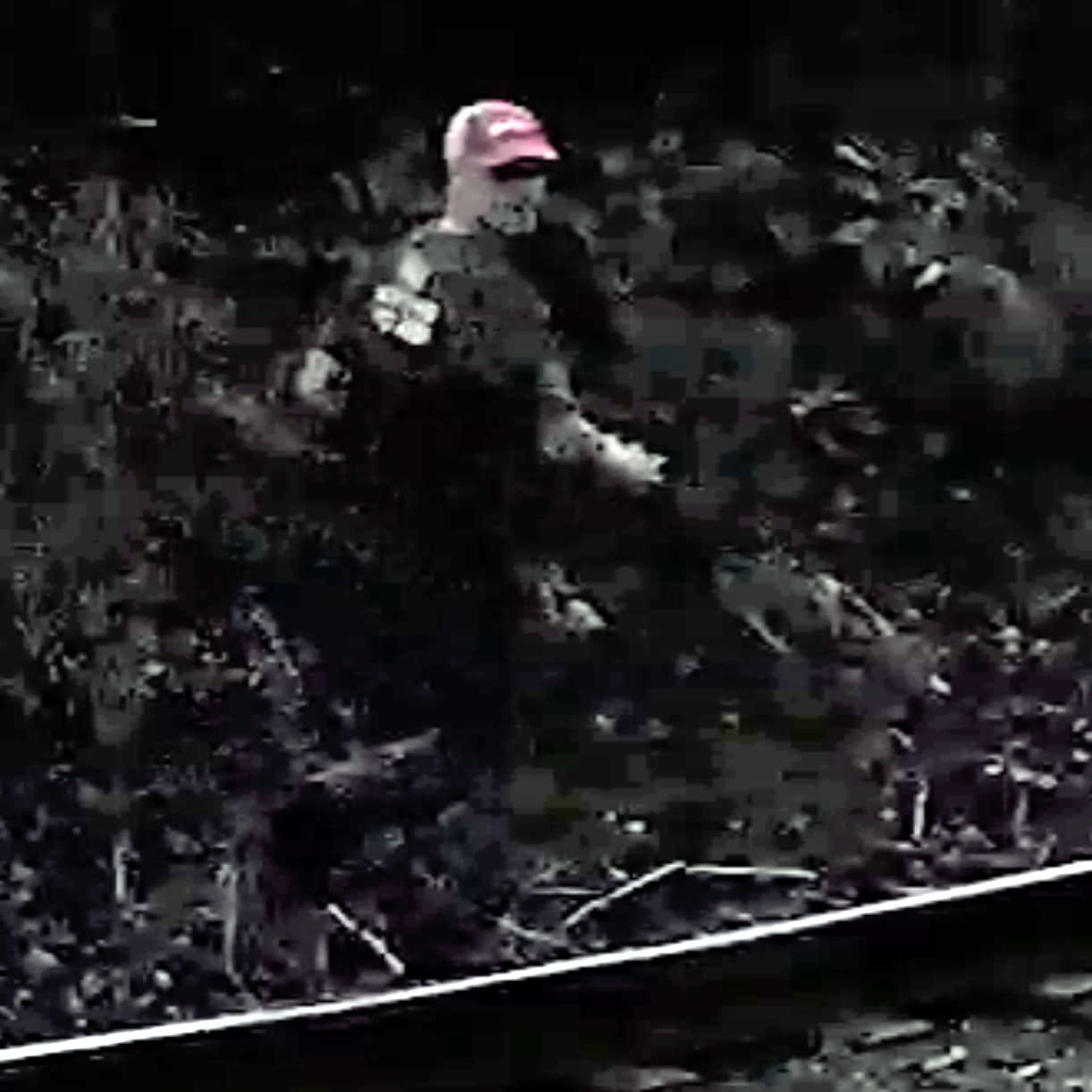 Könnyű műszakot akart, megbuherálta a vasúti átjárót 1 | Vezess Könnyű műszakot akart, megbuherálta a vasúti átjárót 1