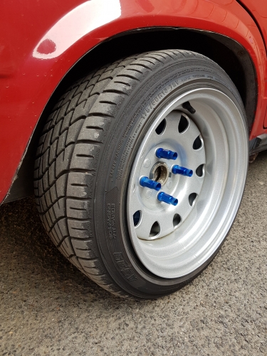 Ültetett, tuningolt Ladát állítottak meg a rendőrök, feljelentették 4 | Vezess Ültetett, tuningolt Ladát állítottak meg a rendőrök, feljelentették 4