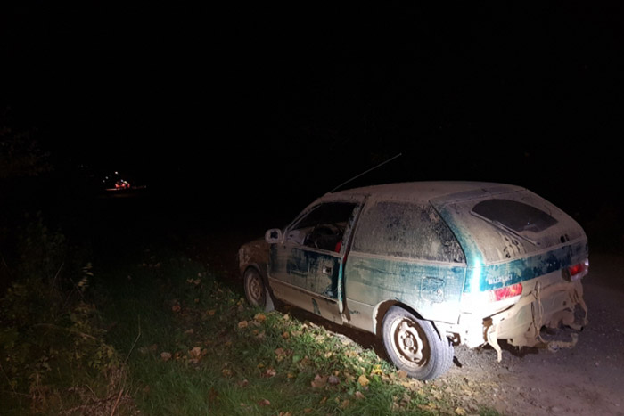 Kiszúrtak egy bontószökevényt a rendőrök, minden is volt a sofőr rovásán