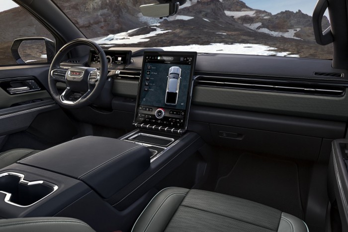 Kis testvért kap a Hummer pickup 6