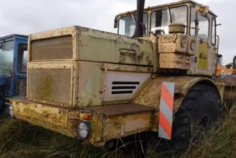 Ennyi meló feltámasztani egy halott orosz szörnyet döglött motorral