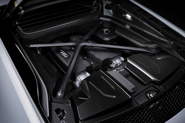 Megvadítja sportkocsiját az Audi 8