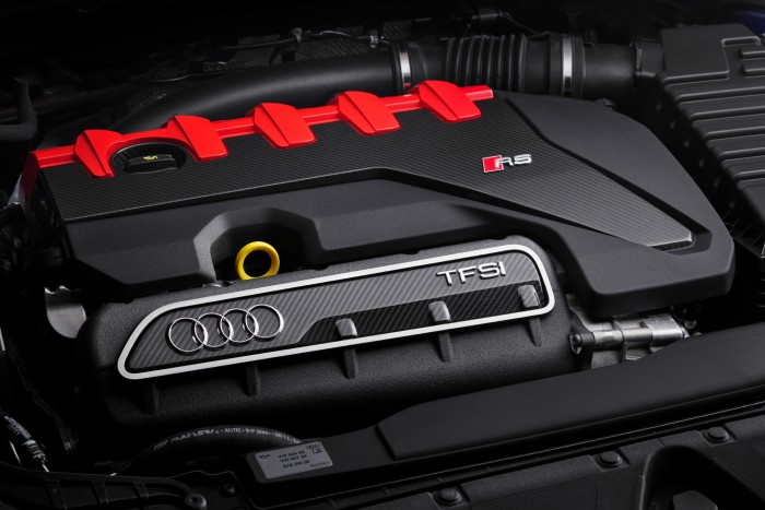 Ez a világ leggyorsabb kompakt autója 9