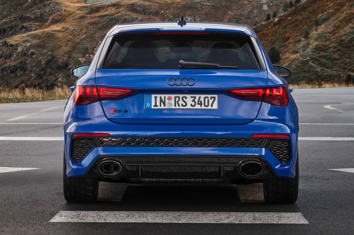 Ez a világ leggyorsabb kompakt autója 6