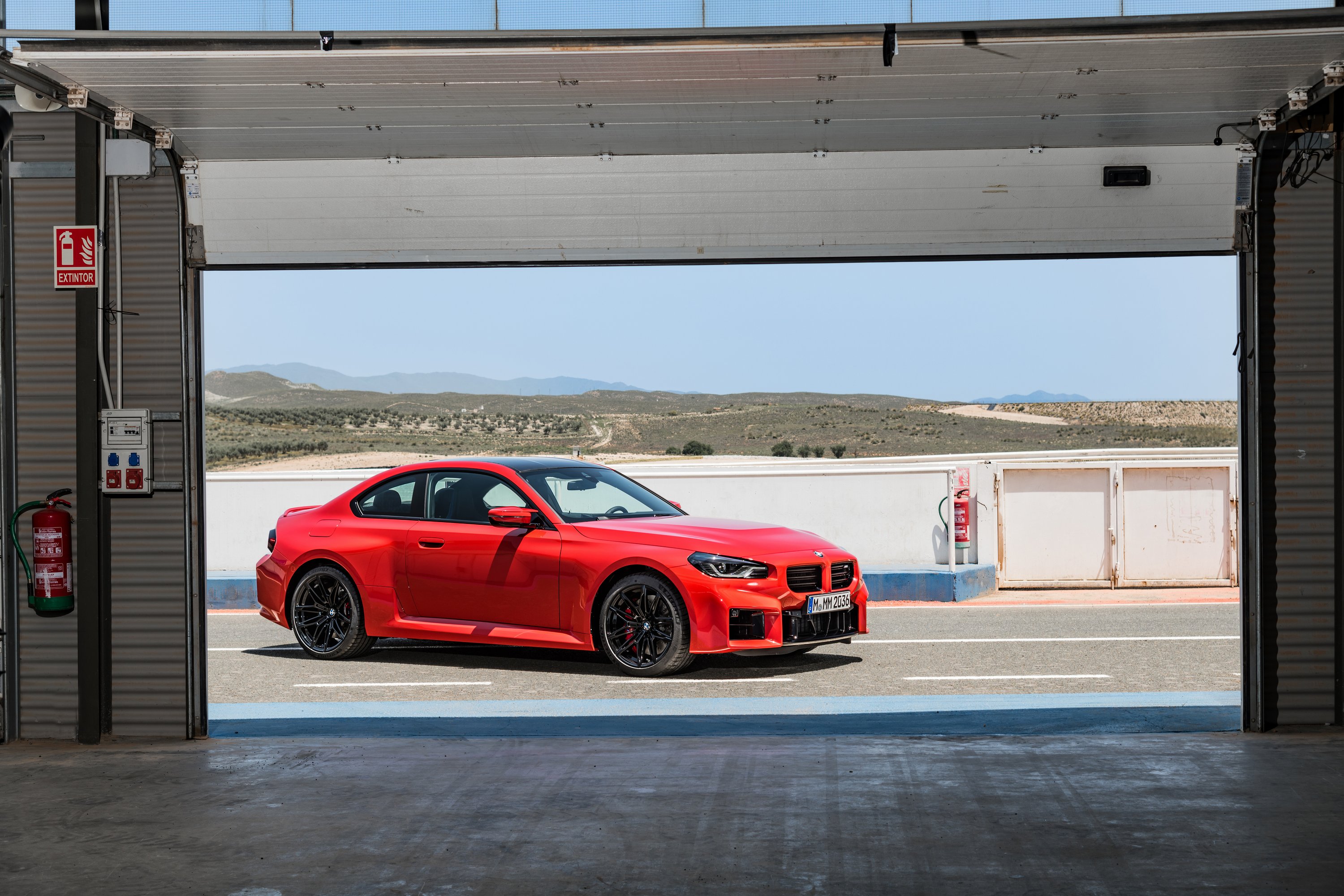 Halloween-jelmezbe bújt a BMW új sportmodellje 56