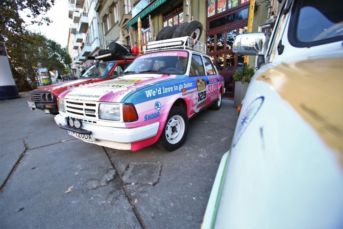 Két lány, egy Škoda – Ők is nekivágnak a Budapest-Bamakónak! 15