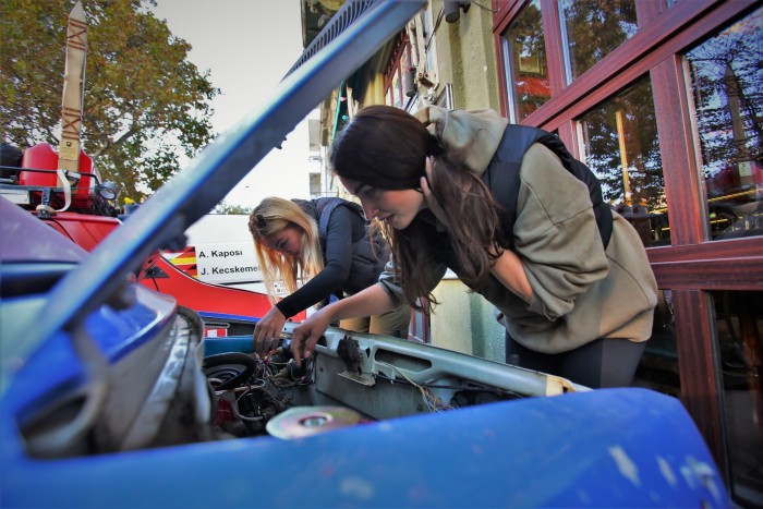Két lány, egy Škoda – Ők is nekivágnak a Budapest-Bamakónak! 9