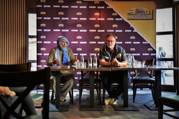 Két lány, egy Škoda – Ők is nekivágnak a Budapest-Bamakónak! 14