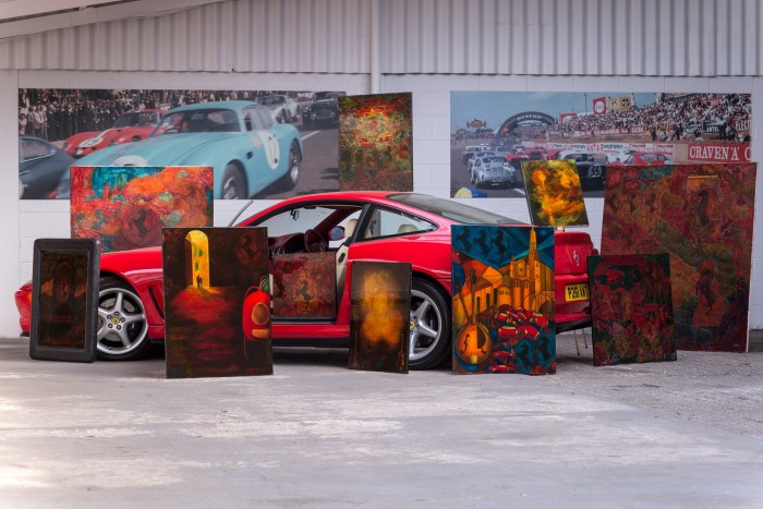 A Ferrari ihlette a rocksztár festményeit, most eladja őket