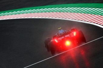 F1: Két csapat is bejelentést tett pilótáiról