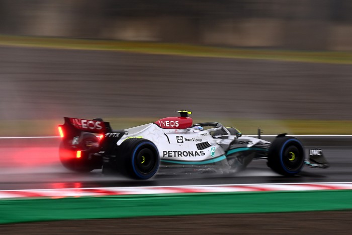 F1: Teljesen új autót épít a Mercedes jövőre