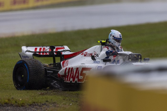 F1: Ezen az ütközésen múlik Schumacher karrierje?