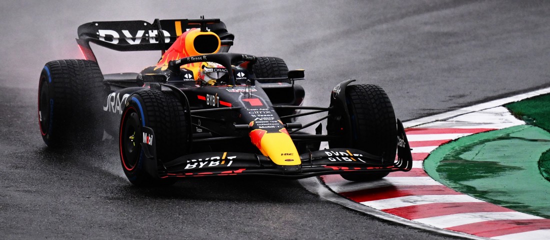 F1: Botrányba fulladt a Japán Nagydíj, bajnok lett Verstappen