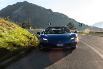 Egy Ferrariban nem számít a fogyasztás