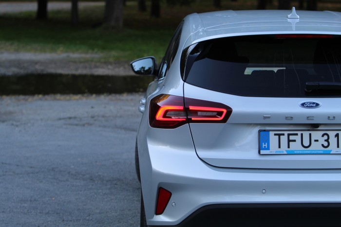 Elég ennyi a Golf ellen? – itt a 10 milliós Ford Focus 18