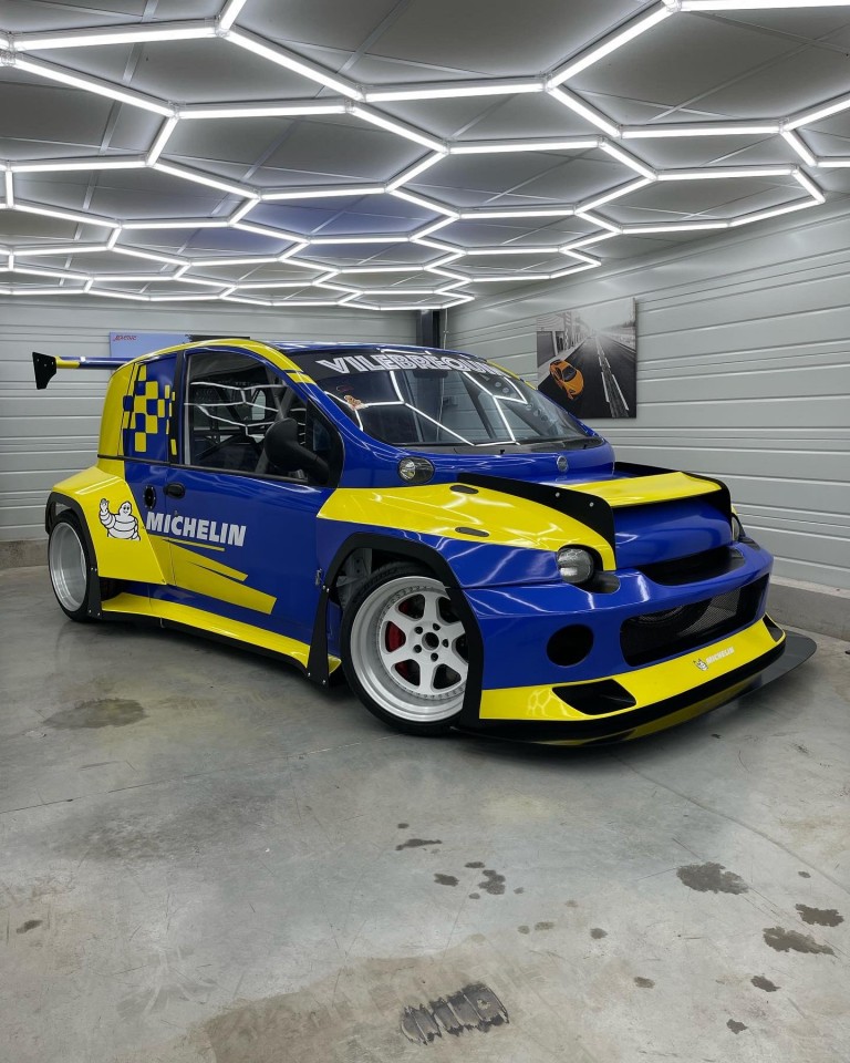 Eddig kiröhögték ezt a ronda autót, de mostantól félni fognak tőle 2