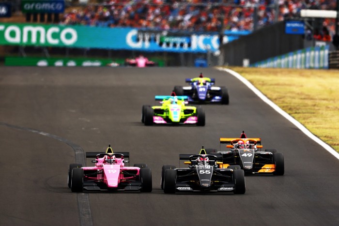 Megbukott a „női F1”, új sorozat jöhet