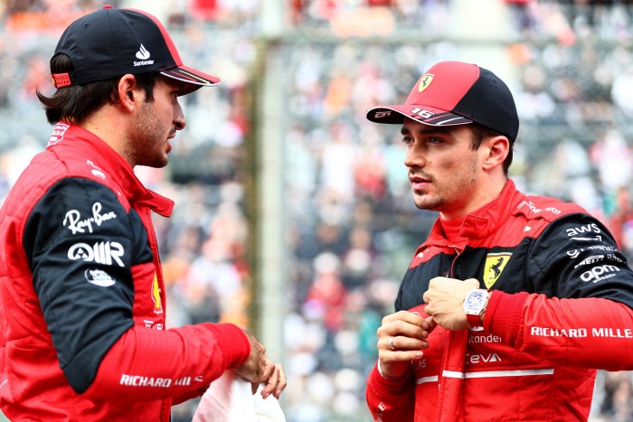 F1: Elbukhatja Verstappen a pole-t 3