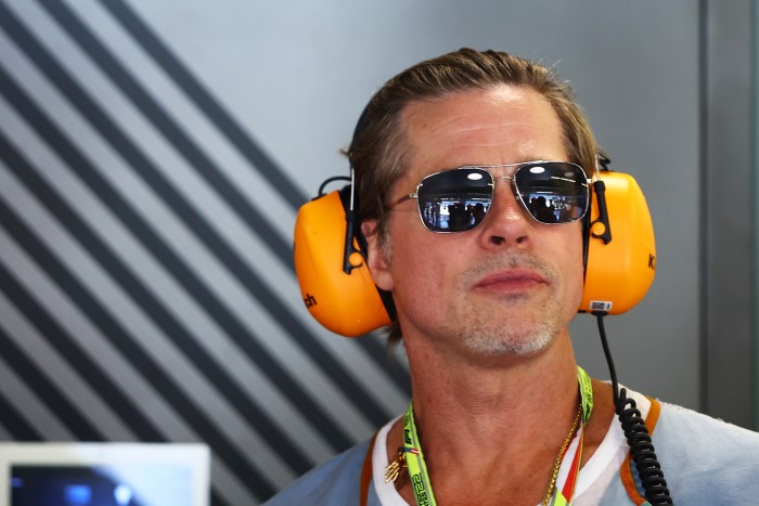 Brad Pitt miatt üléseztek az F1-főnökök 2 | Vezess Brad Pitt miatt üléseztek az F1-főnökök 2