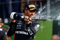 F1: Hamilton miatt bukta a dobogót Russell 2