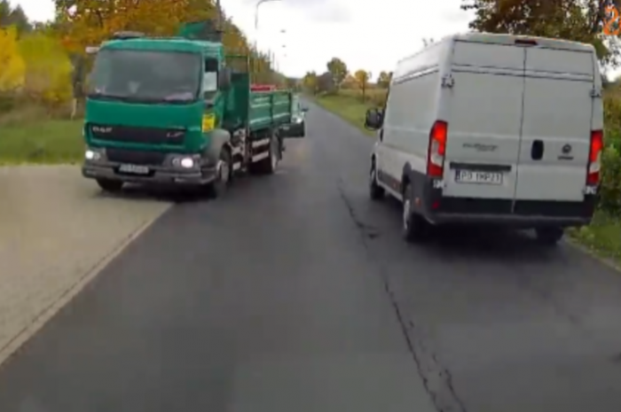 A büntetőfékezés után itt a büntetőpadlógáz