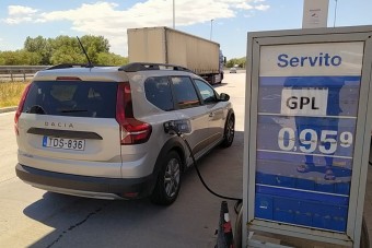 Gázüzemű Daciával utaztunk Dél-Olaszországba, egy vagyont spóroltunk