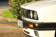 Egy soha le nem robbanó BMW E30 360 ezer km-rel 73