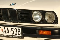 Egy soha le nem robbanó BMW E30 360 ezer km-rel 75