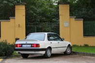 Egy soha le nem robbanó BMW E30 360 ezer km-rel 98