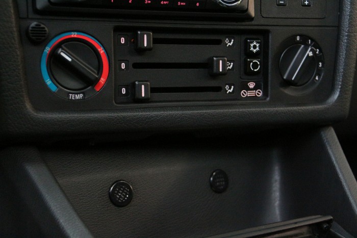 Egy soha le nem robbanó BMW E30 360 ezer km-rel 12 | Vezess Egy soha le nem robbanó BMW E30 360 ezer km-rel 12