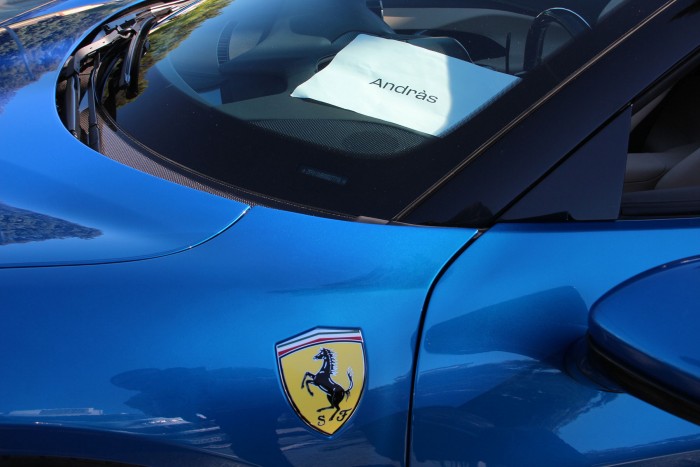 Egy Ferrariban nem számít a fogyasztás 19