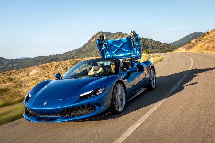 Egy Ferrariban nem számít a fogyasztás 25