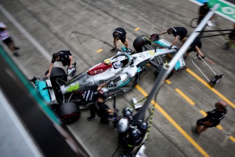 F1: Ennyibe került a címvédés a Mercedesnek