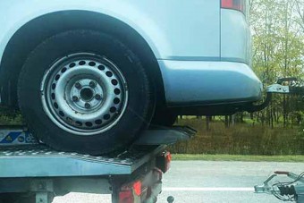 Olyan vontatás volt az M5-ösön, amitől üveges lesz a tekintet