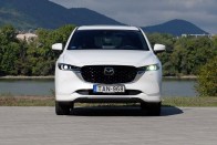 Néha azt is piszkálni kell, ami jól megy – Mazda CX-5 2022 42