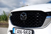 Néha azt is piszkálni kell, ami jól megy – Mazda CX-5 2022 43