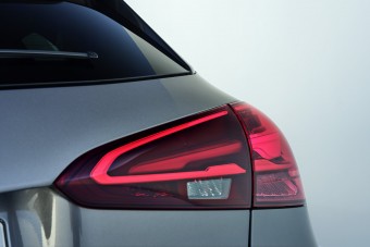 Felvarrták az A- és B-osztályos Mercedesek ráncait