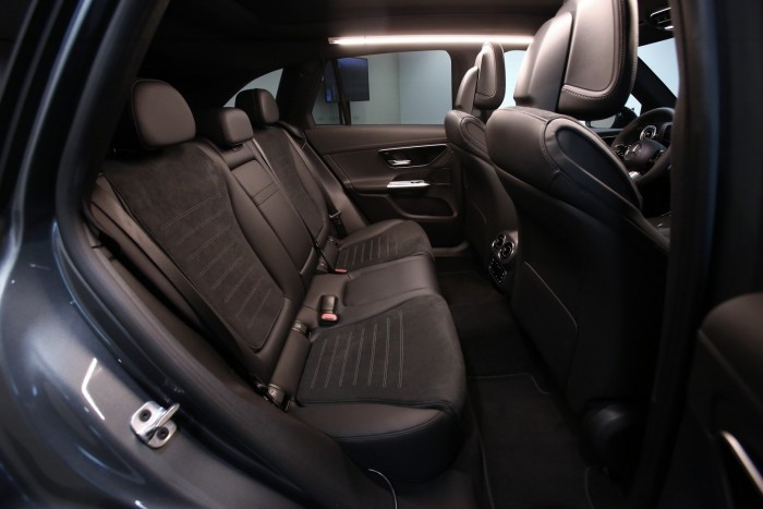 A kategória legkomolyabb technikájával – Mercedes-Benz GLC 9