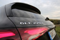 A kategória legkomolyabb technikájával – Mercedes-Benz GLC 40