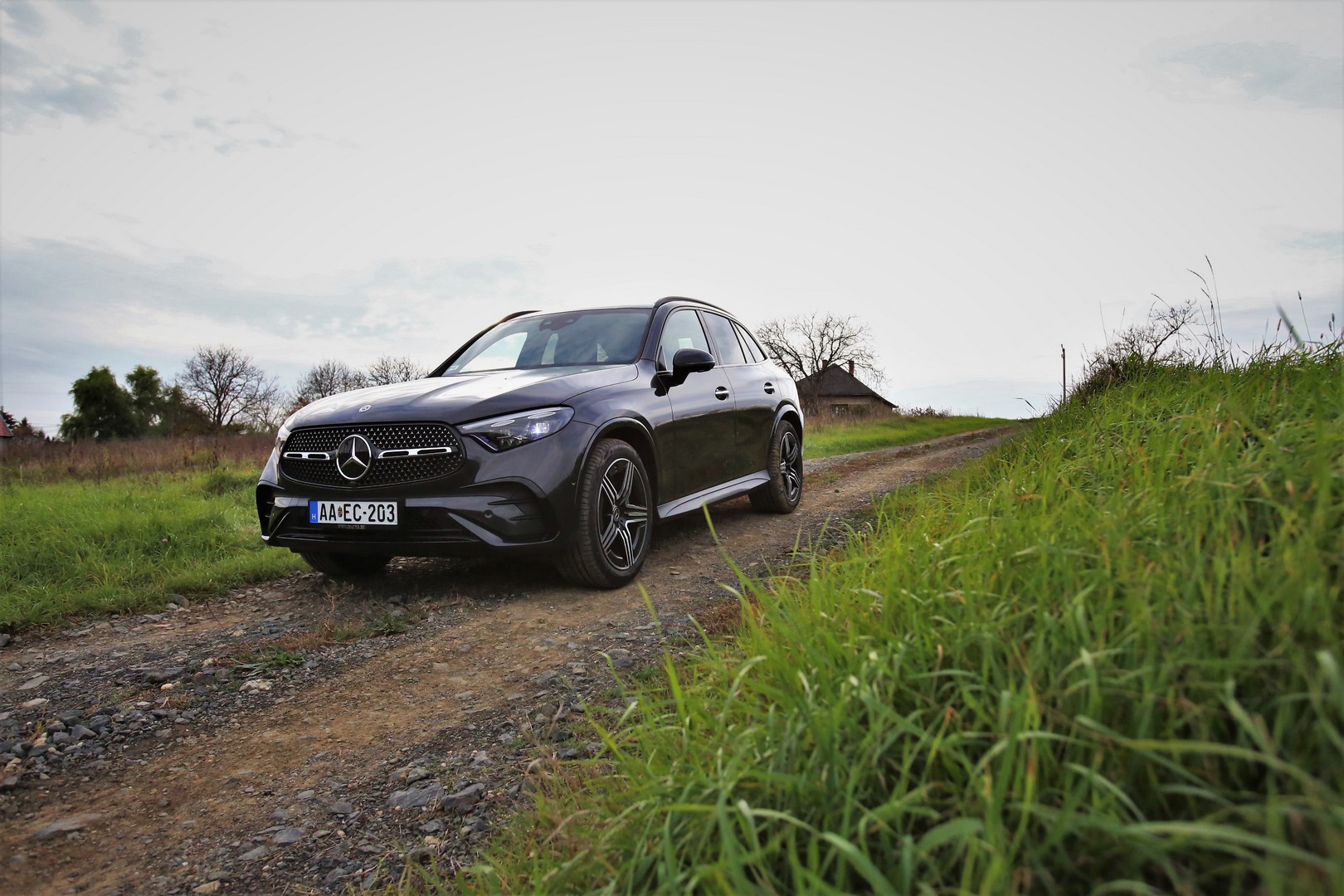 A kategória legkomolyabb technikájával – Mercedes-Benz GLC 20