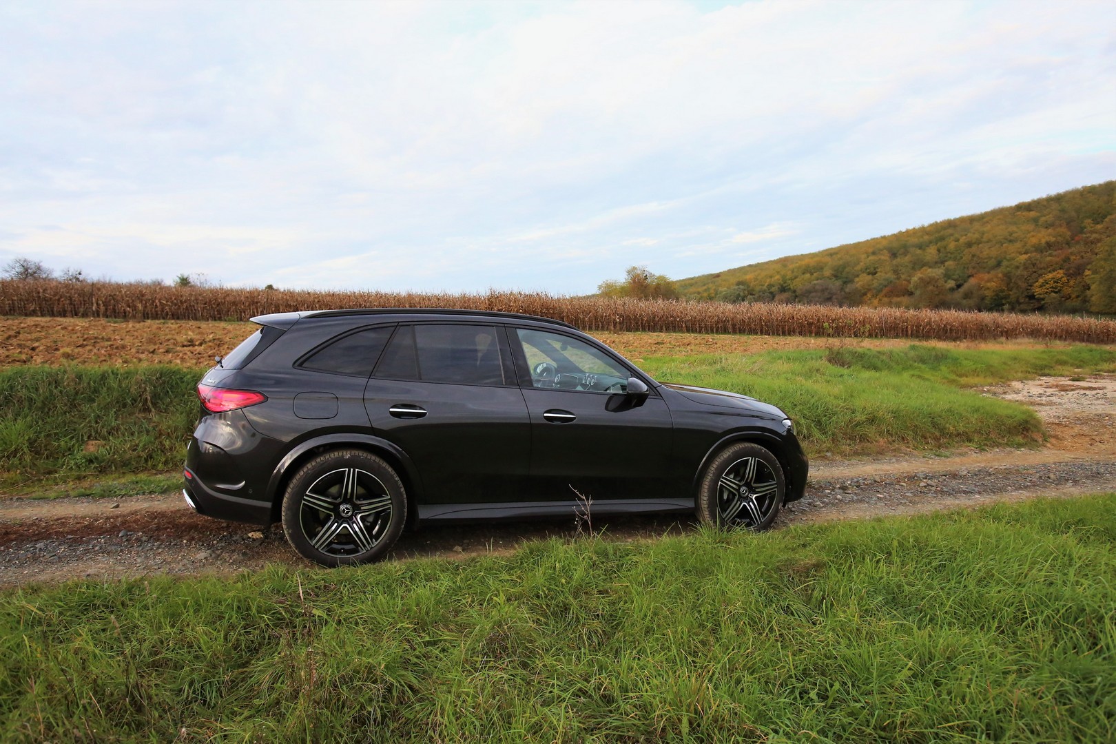 A kategória legkomolyabb technikájával – Mercedes-Benz GLC 24