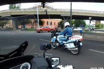 Állati jó videón mutatja meg a rendőrség, mire kell figyelni az autósoknak