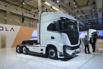 Új teherautó márka jelenik meg az európai piacon