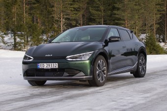 Kétszer gyorsabban tölthető a Kia nagy villanyautója
