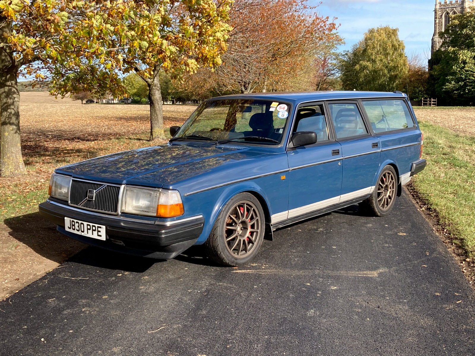 Kívülről öreg papa ez a Volvo, de ha megindul, elszabadul a pokol 1