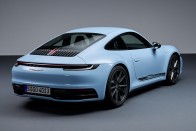 Könnyített sportkiadást kap a Porsche 911 44