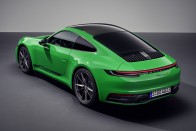 Könnyített sportkiadást kap a Porsche 911 51